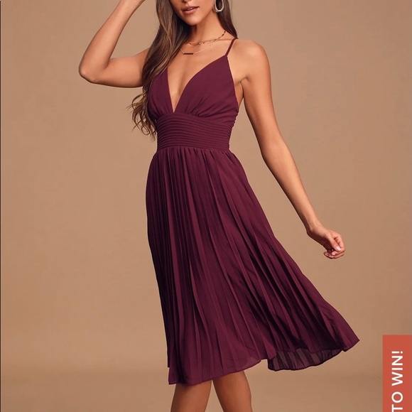 Burgundy Spaghetti Strap Midi Dress - Picture 4 of 5